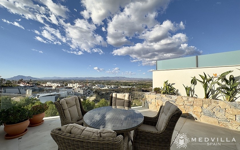 4 slaapkamer Appartement met tuin in Ciudad Quesada in Medvilla Spanje