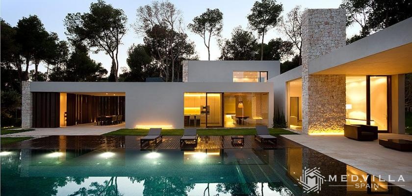 Uw eigen villa midden in wijngaard nabij Yecla in Medvilla Spanje