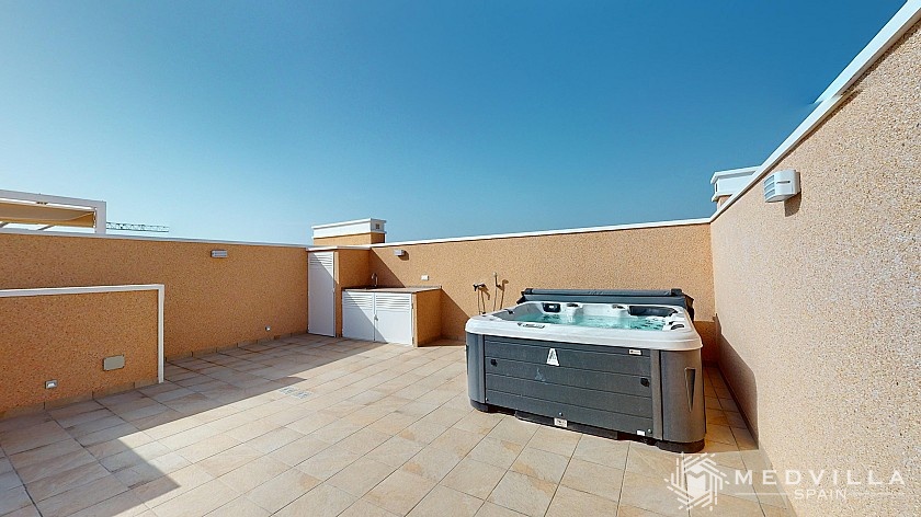 3 slaapkamer Appartement met dakterras in El Raso in Medvilla Spanje