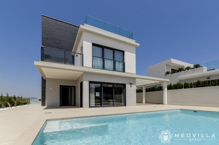 3 slaapkamer Villa in Dehesa De Campoamor in Medvilla Spanje