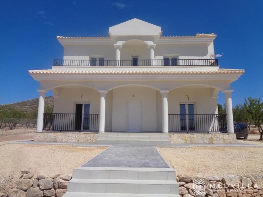 Luxe nieuwe villa's met zwembad incl land, licenties Alicante, Pinoso in Medvilla Spanje