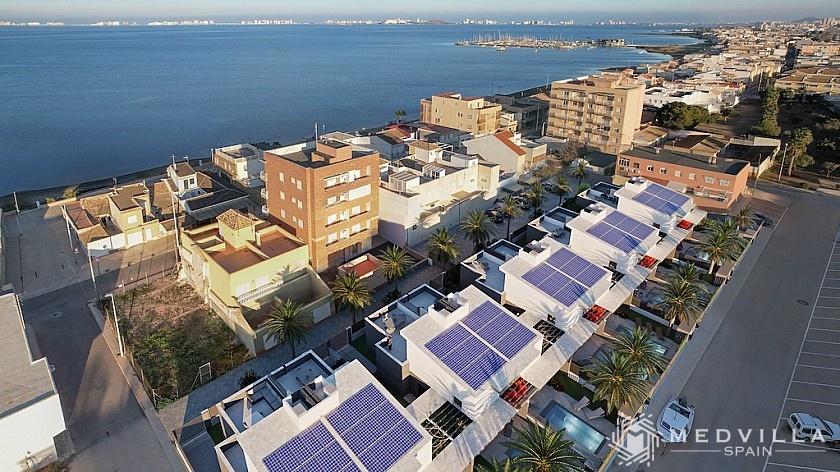 3 slaapkamer Geschakelde woningen in Los Nietos in Medvilla Spanje