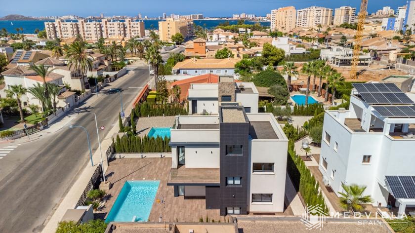 2 slaapkamer Villa in La Manga Del Mar Menor in Medvilla Spanje