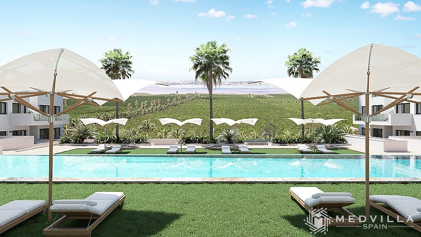 2 slaapkamer Appartement met tuin in Torrevieja in Medvilla Spanje