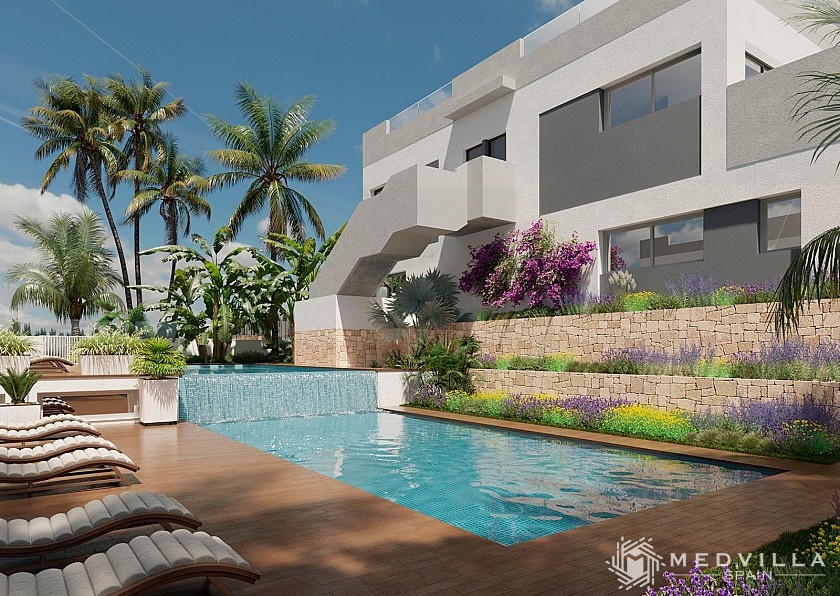 3 slaapkamer Appartement met tuin in Torrevieja in Medvilla Spanje