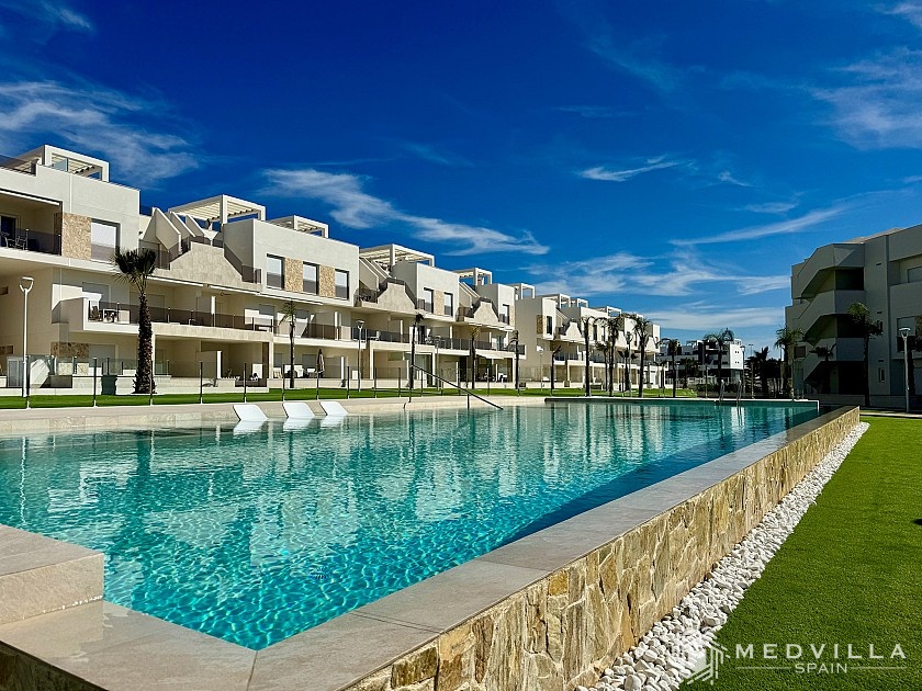 3 slaapkamer Appartement met terras in El Raso in Medvilla Spanje