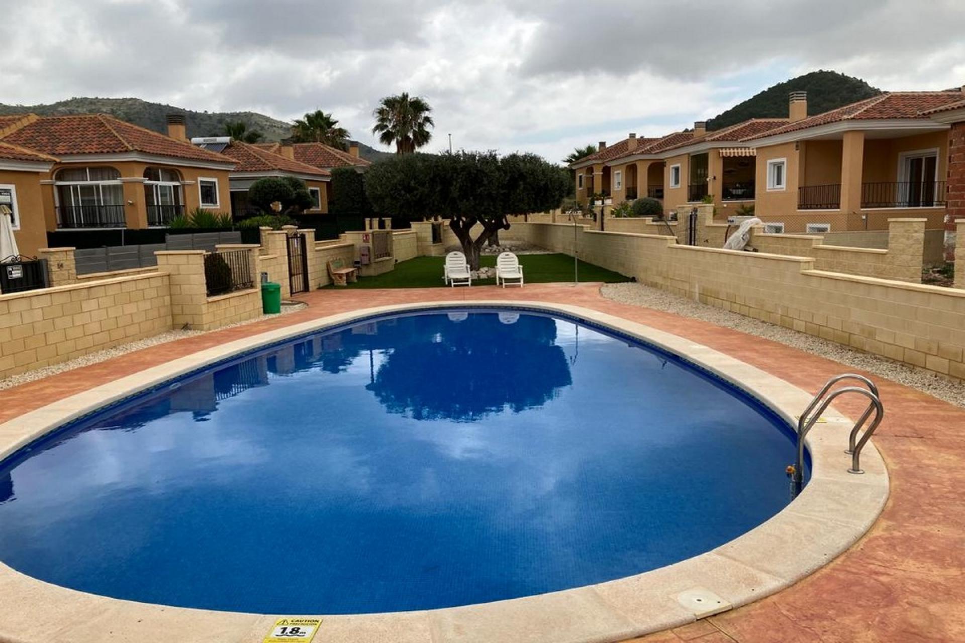 Goedkope vrijstaande woning te koop binnenland Alicante in Medvilla Spanje
