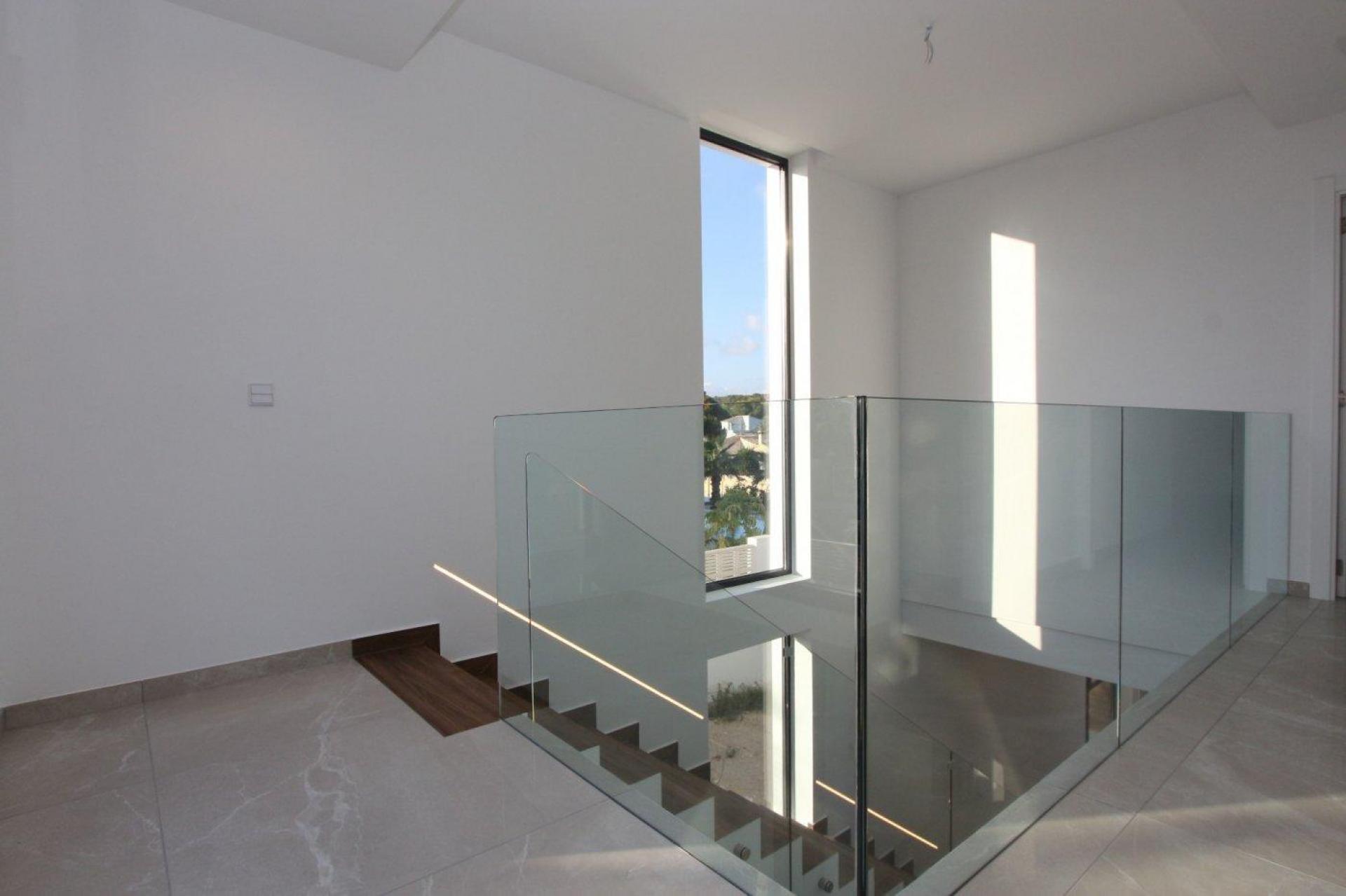 4 slaapkamer Villa in Calpe - Nieuwbouw in Medvilla Spanje