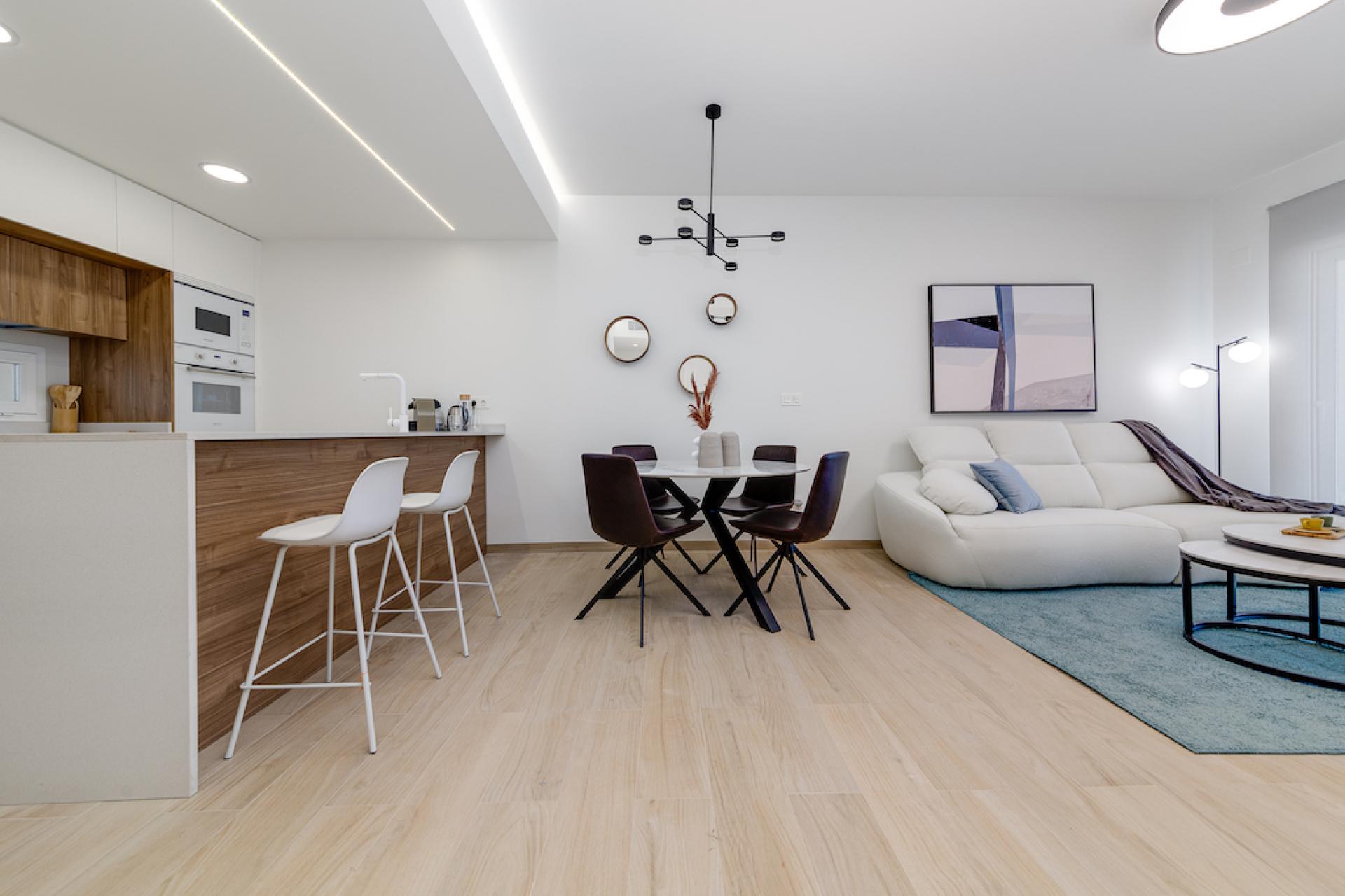 2 !bedroom Appartement met terras ! EN El Raso - Nieuwbouw in Medvilla Spanje