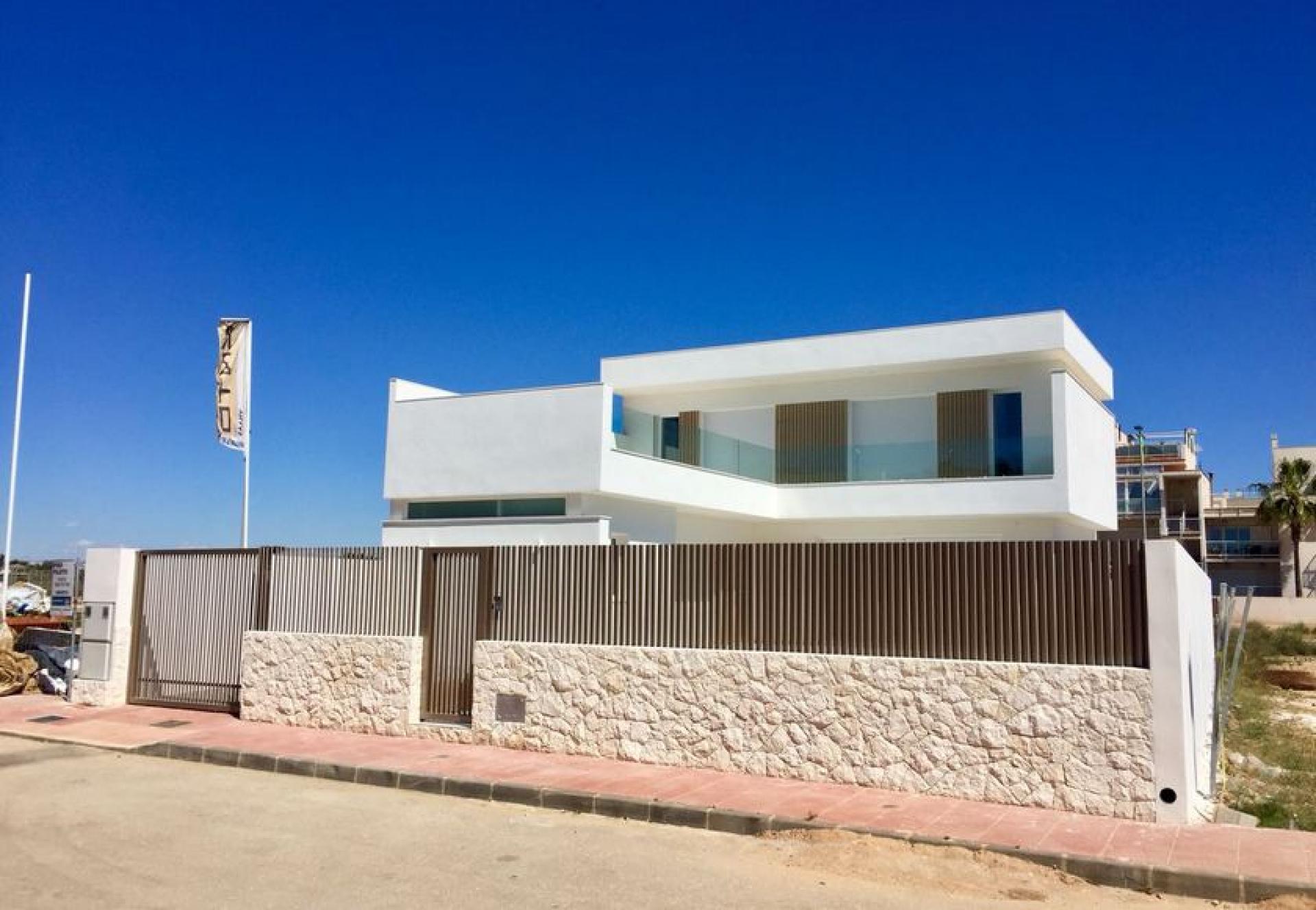 Villa's te koop in Santiago de la Ribera aan de Mar Menor in Medvilla Spanje